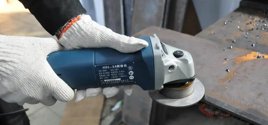 钢管平头倒棱操作工