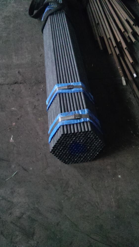 Φ19.05×2.11×4880 SA-179 无缝钢管-4.jpg